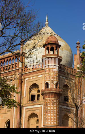 Safdarjung Grab ist ein Sandstein und Marmor Mausoleum in Delhi, Indien. Es wurde 1754 in den späten Mughal Empire Stil für Nawab Safdarjung gebaut. Stockfoto