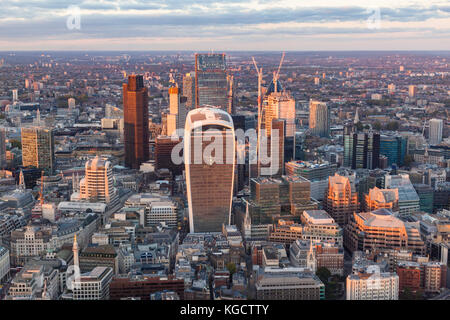 Blick von der Shard, Der Shard, auch als die Glasscherbe, Shard London Bridge, ist ein 95-stöckiges skyscrape, in London. Stockfoto