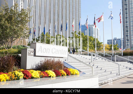 Einen Blick auf die Aon Center in der Innenstadt von Chicago Stockfoto