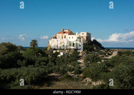 Chrysoskalitissa Kloster wurde im 17. Jahrhundert an der Westküste von Kreta gegründet. Das Chrysoskalitissa-Kloster an der Westküste Kretas wurde im Stockfoto