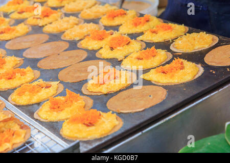 Thai knusprige Pfannkuchen Stockfoto