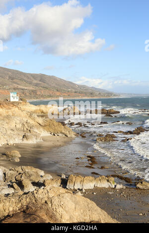 Lifeguard Station bei Leo Carillo State Beach, Malibu Kalifornien Stockfoto