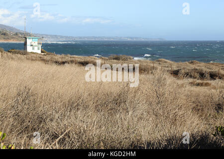 Lifeguard Station bei Leo Carillo State Beach, Malibu Kalifornien Stockfoto