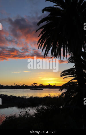 Sonnenuntergang über Malibu Lagoon State Beach, Malibu Kalifornien Stockfoto