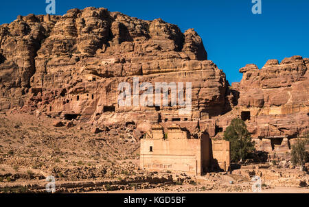 Qasr al-Bint, Tempel von Dushares, Petra, Jordanien, Naher Osten, am frühen Morgen mit keine Menschen. Archäologische Stätte des antiken nabatäische Stadt Stockfoto