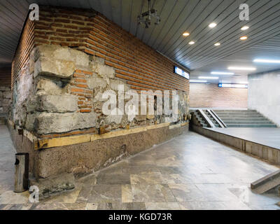 Antike Ruinen aus der römischen Zeit unter der Stadt Sofia, Bulgarien. Stockfoto