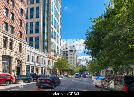 Main Street in der Innenstadt von Columbia in Richtung State House, South Carolina, USA Stockfoto