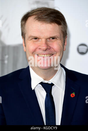 Rob Stringer, CEO von Sony Music Entertainment, nimmt am Music Industry Trusts Award für gemeinnützige Organisationen Nordoff Robbins und Brit Trust im Grosvenor House Hotel in London Teil. DRÜCKEN Sie VERBANDSFOTO. Bilddatum: Montag, 6. November 2017. Siehe PA Story SHOWBIZ Awards. Bildnachweis sollte lauten: Ian West/PA Wire. Stockfoto