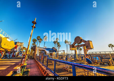 Sonnenuntergang am Muscle Beach in Venedig Stockfoto