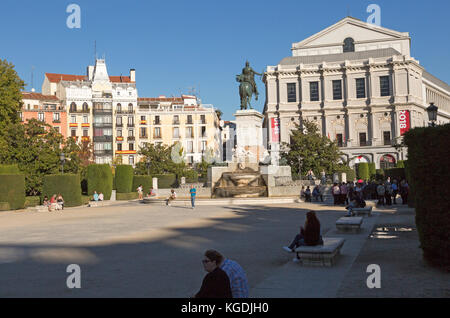 Oper Theater, Plaza de Oriente Reiterstandbild König Felipe IV von Velazquez, Madrid, Spanien, Stockfoto