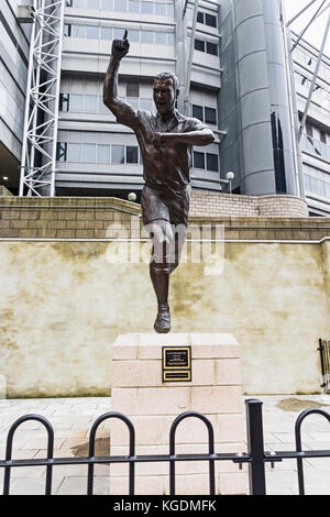 Statue von ex-footballer Alan Shearer außerhalb von St. James Park, Newcastle upon Tyne Stockfoto