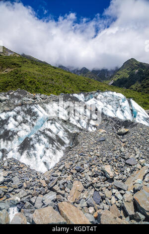 Unteren Teil der Fox Gletscher auf der Südinsel von Neuseeland eine wichtige touristische Attraktion und eines der am besten zugänglichen Gletscher der Welt Stockfoto