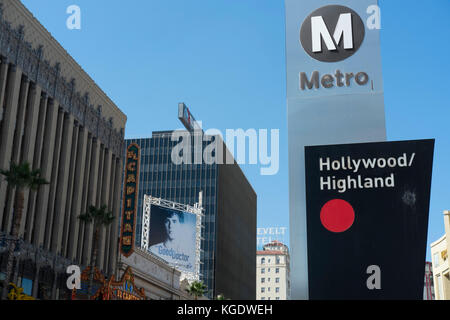 Hollywood und Highland U-Bahn station Zeichen in Hollywood, Los Angeles, Kalifornien Stockfoto