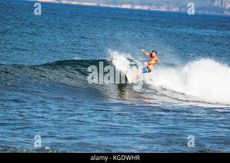 Surfer Spaß in Son de Marina, Mallorca, Spanien Stockfoto