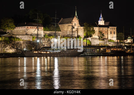 Die Akershus Festung bei Nacht, Oslo, Norwegen. Stockfoto