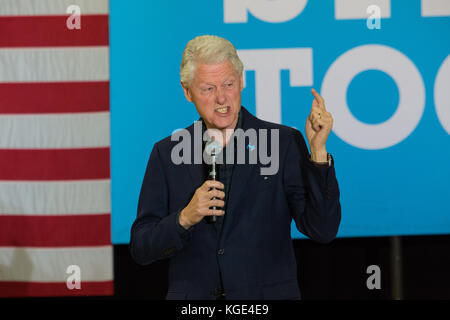 Reading, PA - Oktober 28, 2016: Der ehemalige Präsident Bill Clinton eine Kampagne Stop für seine Frau Hillary an Albright Hochschule machen. Stockfoto