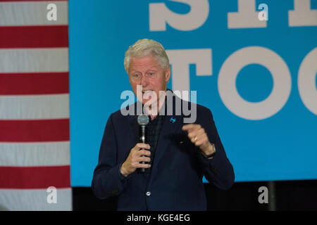 Reading, PA - Oktober 28, 2016: Der ehemalige Präsident Bill Clinton in einer Rede auf einer Kampagne Stop für seine Frau Hillary an Albright College. Stockfoto