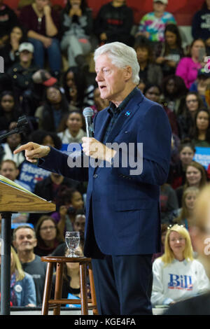 Reading, PA - Oktober 28, 2016: Der ehemalige Präsident Bill Clinton, das Argument für erneuerbare Energie beim Wahlkampf für seine Frau Hillary an albri Stockfoto