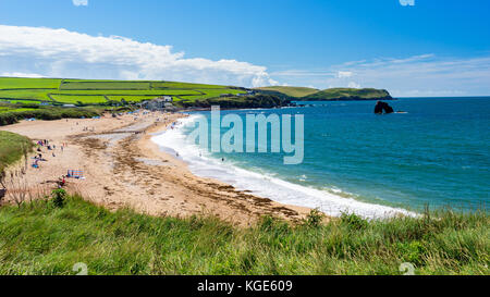 Mit Blick auf den goldenen Sandstrand von South Milton Sands devon England uk Europa Stockfoto