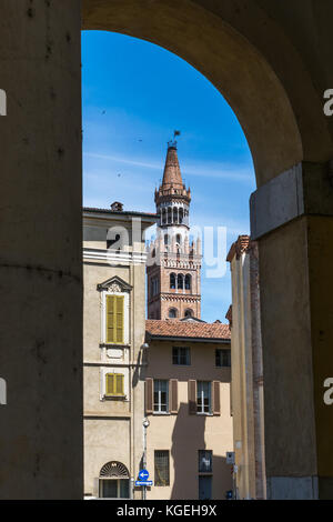 Turm der Kathedrale in Crema Italien Stockfoto