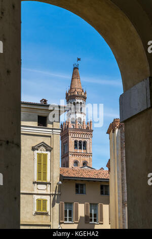 Turm der Kathedrale in Crema Italien Stockfoto