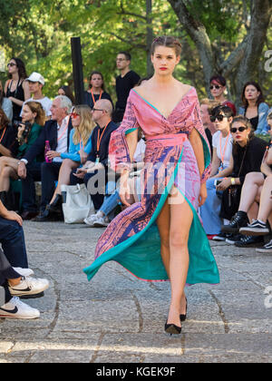 Lissabon fashion week bin odalisboa' 2017 - duarte - Catwalk mit: Modell, wo: Lissabon, Lisboa, Portugal Wann: 06 Okt 2017 Credit: Rui m Leal/wenn.com Stockfoto