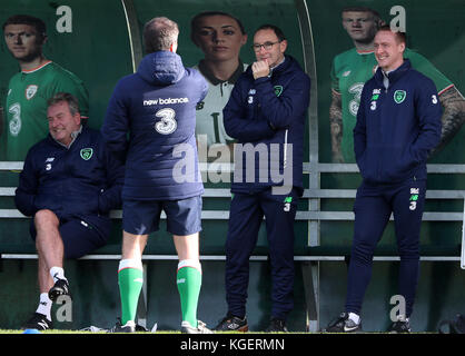 Roy Keane, Assistant Manager der Republik Irland, und Martin O'Neill, Manager der Republik Irland, während einer Trainingseinheit im FAI National Training Center, Abbotstown. Stockfoto