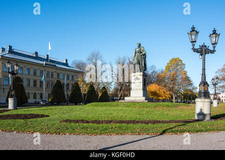 Karl Johan's Park in Norrköping. Das ist ein historischer Park zu Karl Johan XIV, die ersten Bernadotte König in Schweden gewidmet. Stockfoto