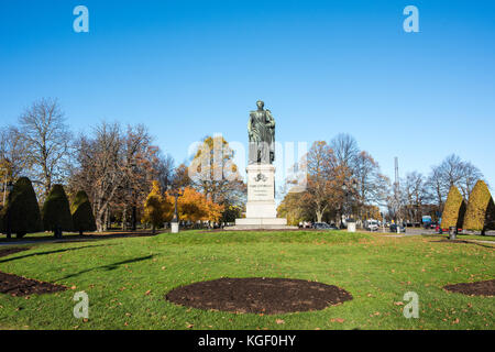 Karl Johan's Park in Norrköping. Das ist ein historischer Park zu Karl Johan XIV, die ersten Bernadotte König in Schweden gewidmet. Stockfoto