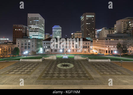 Skyline von Richmond, Virginia von den Stufen des Kapitolgebäudes Stockfoto