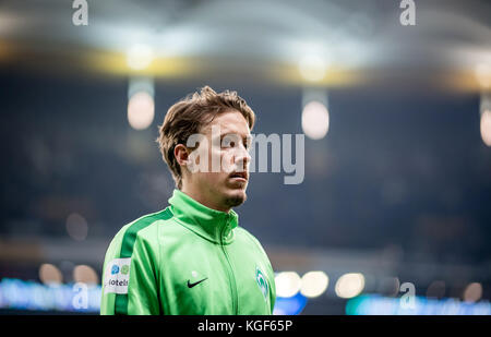 Frankfurt, Deutschland. November 2017. Bremer Max Kruse während des Bundesliga-Fußballspiels zwischen Eintracht Frankfurt und Werder Bremen in der Commerzbank Arena in Frankfurt am 3. November 2017. - KEIN DRAHTLOSER SERVICE · Credit: Thomas Eisenhuth/dpa-Zentralbild/ZB/dpa/Alamy Live News Stockfoto