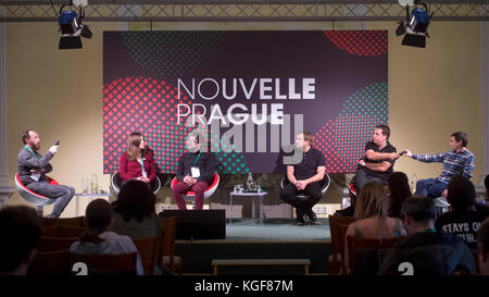 L-r Moderator gordon Masson, Herausgeber von iq Magazine, Zelda rebecca Ayres, COO von Liverpool Sound City, Paul Reed, Geschäftsführer der Vereinigung der unabhängigen Festivals (AIF), mikolaj Ziolkowski, der Organisation der wichtigsten Musikfestivals in Polen: orange Festival Warschau, Krakau live Festival und Open'er Festival, Ivan milivojev, Gründer von mehreren Festivals in Serbien und Region und zdenek Soucek, Gründer eines der größten Drum'n'Bass- und Tanzfestivals in der Tschechischen Republik - let it Roll, nehmen an der Musik Konferenz und Präsentation innerhalb von nouvelle Prager Festival 2017, mit musikalischen Zusammenarbeit zu beschäftigen Stockfoto