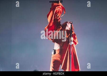 Brighton, Großbritannien. November 2017. Goldfrapp, Alison Goldfrapp im Brighton Dome, England. Quelle: Jason Richardson/Alamy Live News Stockfoto