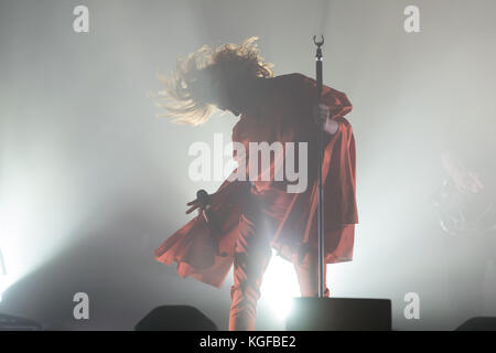 Brighton, Großbritannien. November 2017. Goldfrapp, Alison Goldfrapp im Brighton Dome, England. Quelle: Jason Richardson/Alamy Live News Stockfoto