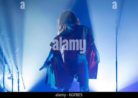 Brighton, uk. 7 Nov, 2017. goldfrapp, Alison Goldfrapp im Brighton Dome, England durchführen. Credit: Jason Richardson/alamy leben Nachrichten Stockfoto