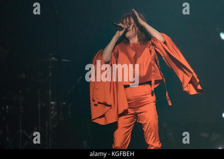 Brighton, Großbritannien. November 2017. Goldfrapp, Alison Goldfrapp im Brighton Dome, England. Quelle: Jason Richardson/Alamy Live News Stockfoto