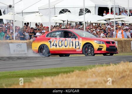 Teil der Vauxhall VXR stunt Team in Goodwood Festival der Geschwindigkeit 2015 Stockfoto