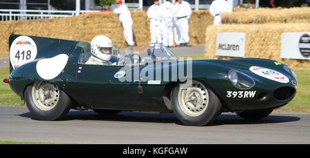 1956 D-type Jaguar lange Nase von Chefkoch James Martin in Goodwood Festival der Geschwindigkeit 2015 angetrieben Stockfoto