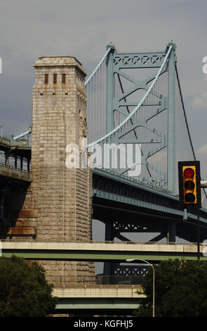 In den Vereinigten Staaten. Pennsylvania Philadelphia. Benjamin Franklin Bridge. Stockfoto