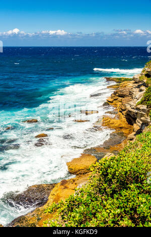 Die South Bondi Beach Strand während der 2017 Skulpturen am Meer in Sydney, NSW, Australien Stockfoto