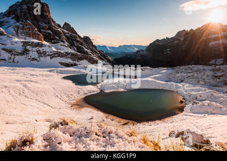 Bergsee in Dolomiten Alpen Stockfoto