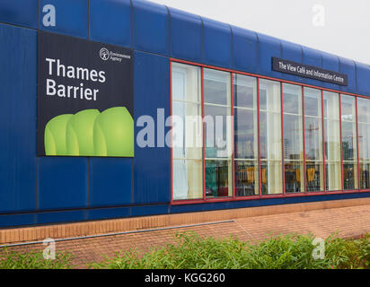 Ansicht Cafe- und Informationszentrum an der Thames Barrier, Greenwich, London Stockfoto