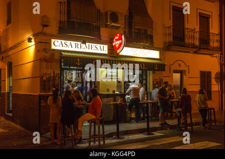 Tapas-Bar Casa Remesal, Calle Pureza, Triana, Sevilla, Andalucia, Spanien Stockfoto