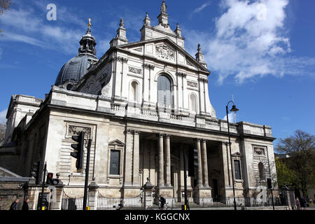 Die Kirche der Unbefleckten Herzen Mariens, das Oratorium, einem großen neo-klassischen Römisch-katholischen Kirche in die Brompton, London, UK Stockfoto