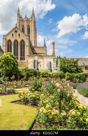 St. Edmundsbury Cathedral Churchyard, Suffolk, England Stockfoto