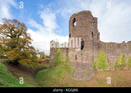 Herbst bei Grosmont Schloss, "Castell y Grysmwnt' Grosmont, Monmouthshire, Wales, Großbritannien Stockfoto