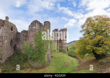 Herbst bei Grosmont Schloss, "Castell y Grysmwnt' Grosmont, Monmouthshire, Wales, Großbritannien Stockfoto