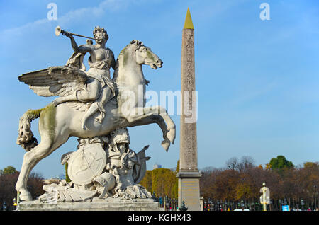 Paris, Frankreich. Jardin des Tuileries: La Renommée montée sur Pégase / Fame Mounted on Pegasus (Antoine Coysevox: 1702. Kopie - Original im Louvre)... Stockfoto