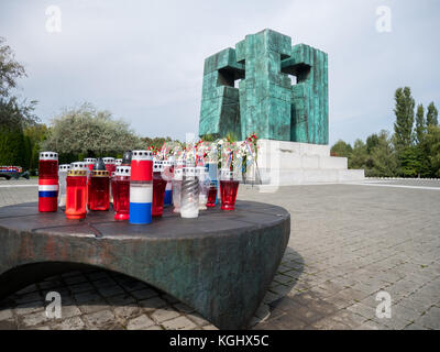 Große Denkmal auf Heimat war Cemetery in Vukovar, Kroatien Stockfoto