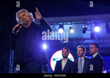 Beppe Grillo, politischer Führer der fünf Sterne Bewegung (m5s), spricht während einer politischen Kundgebung vor der sizilianischen Wahlen in Palermo (Italien). Stockfoto